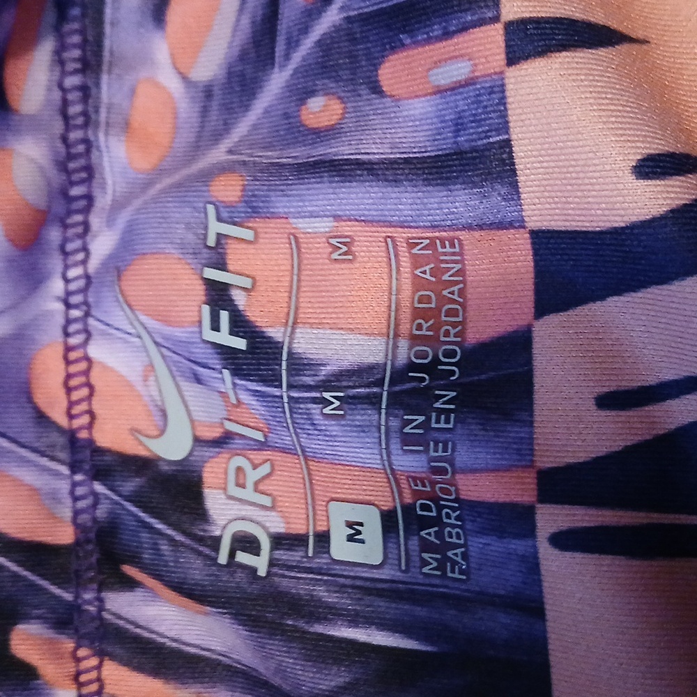 Nike Women's Dri-FIT Printed Cropped Full Length Leggings - Picture 9 of 11